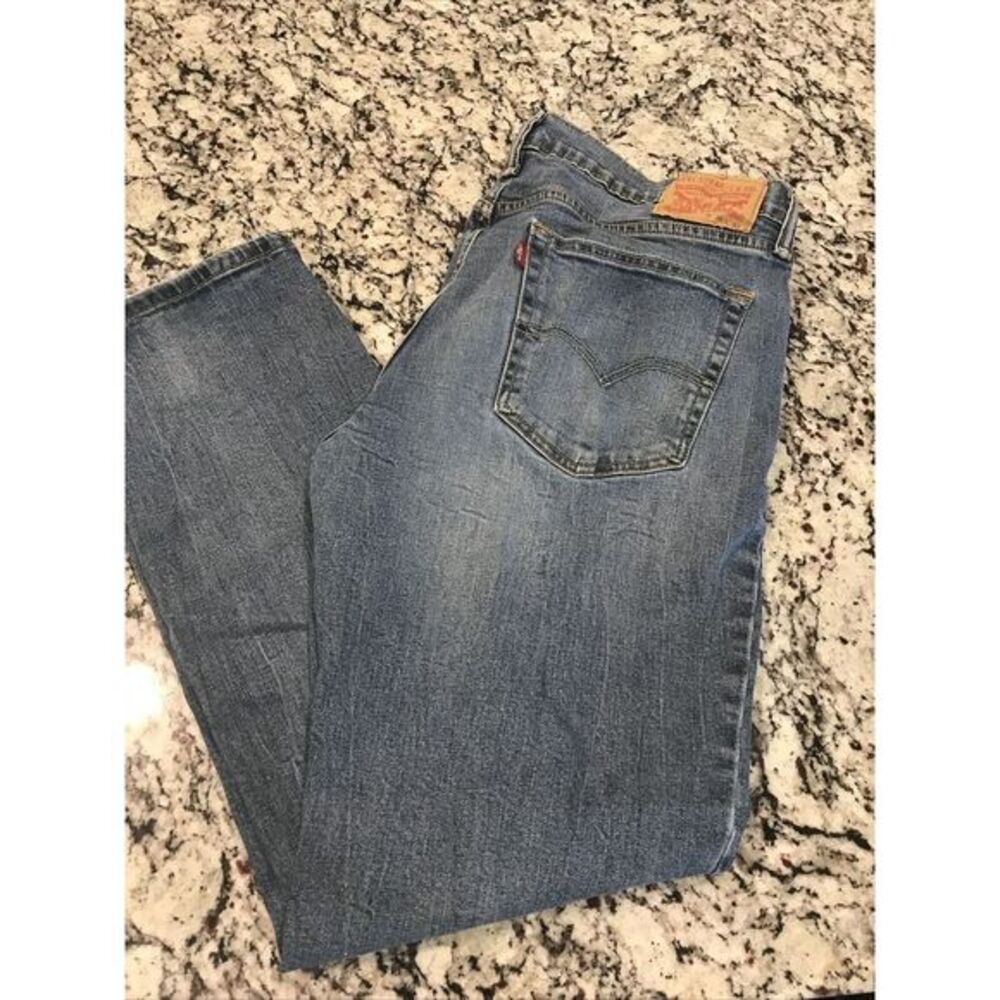 Levi's‎  541 Tapered athletic blue Jeans Mens Size 36 x 32 distressed.
